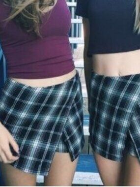 Brandy Melville Plaid Casey Skort